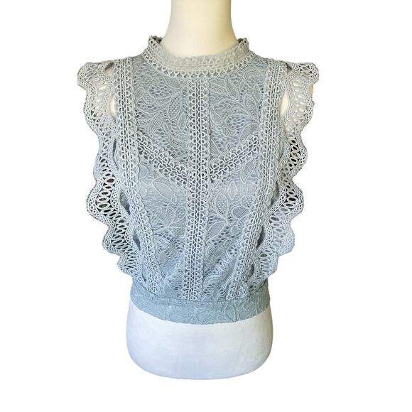 Willow & Root Crochet Lace Open Back Tank in Dusty Blue, Size Medium, Feminine - Picture 4 of 9